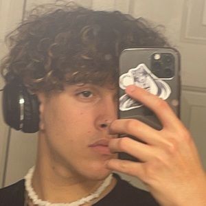 Meet your Posher, Ethan